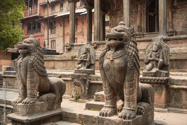 Obraz Patan Durbar Square is one of the three Durbar (royal palace) Squares with many ornaments and statues.