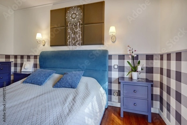 Fototapeta przestronna sypialnia w nowoczesnym apartamencie w wyjściem na taras