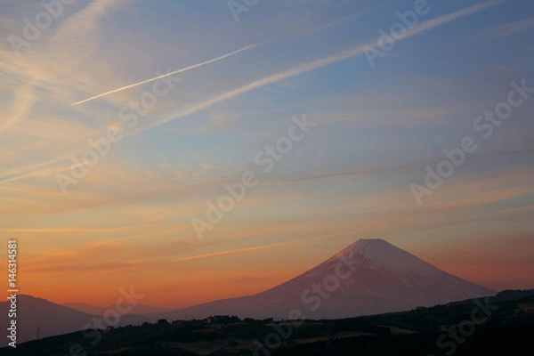 Fototapeta 夕焼けの富士山