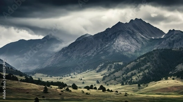 Obraz dramatic gray mountain