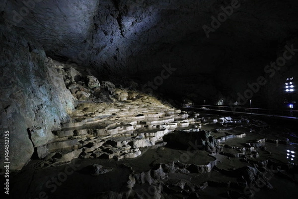 Fototapeta 秋芳洞 百枚皿 (山口)