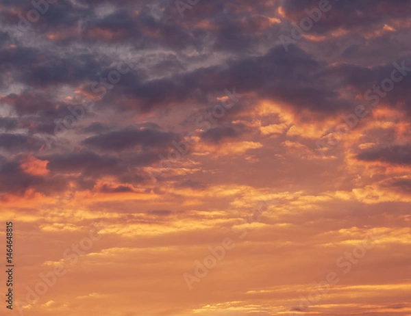 Obraz Ciel nuageux au coucher du soleil au printemps