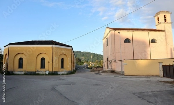 Obraz Benevento - Ex Mulino Pacifico e Chiesa di San Cosimo
