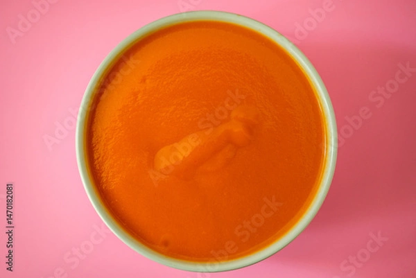 Fototapeta A Bowl Of Traditional Warming Healthy Tomato Soup