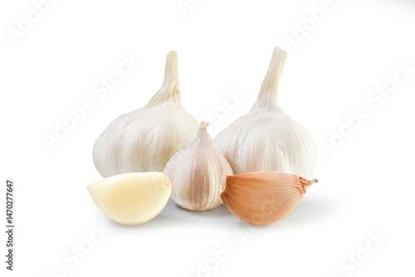 Fototapeta Garlic bulb and clove isolated. Garlic bulbs with sliced cloves on white background. White garlic bulb composition. With clipping path. Full depth of field.