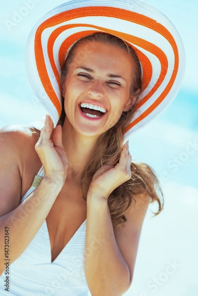 Obraz Joyful beach fun: laughing in the sun