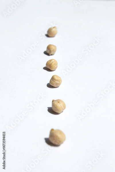 Obraz 
These are lined up chickpeas.