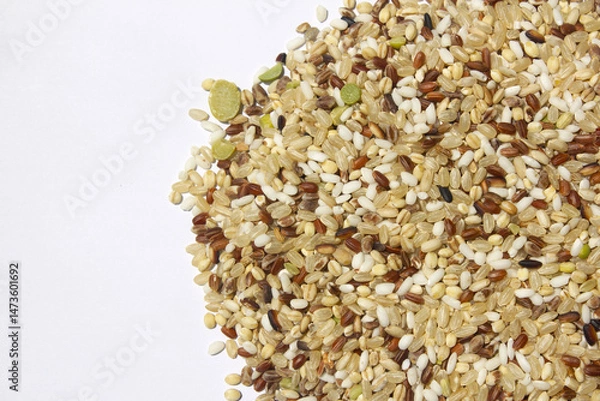 Obraz 
These are grains of mixed grain.