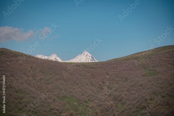 Fototapeta mountain landscape with blue sky and clouds