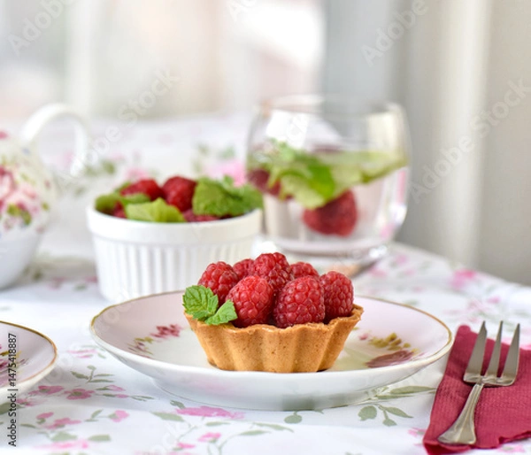 Obraz Mini tarts with raspberries