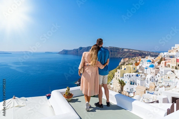 Fototapeta Young couple on island of Santorini