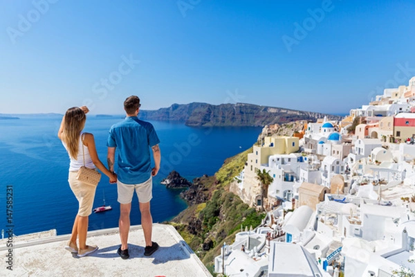 Fototapeta Young couple on island of Santorini