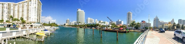 Fototapeta Panoramic view of Miami Beach on a sunny day, FL
