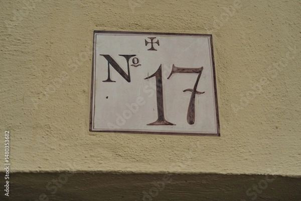 Obraz Numéro 17. Numéro de rue peint sur façade.