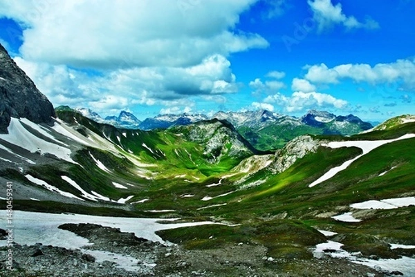 Fototapeta Austrian Alps - view of the Ochsengümple valley near the town of Lech in the Lechtal Alps