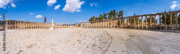 Obraz Wide panorama of the Oval Plaza is unique in its shape in Jerash, a Greco-Roman well preserved city in Jordan