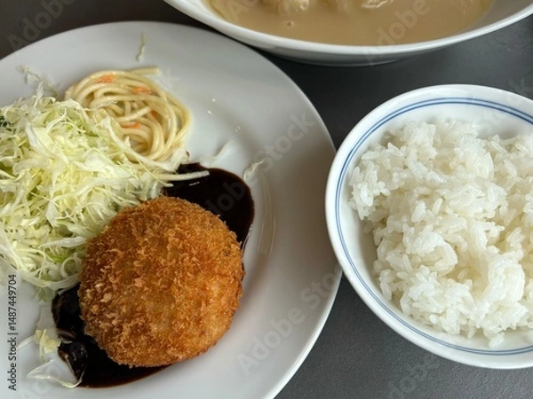 Fototapeta 日本の食事、コロッケ定食
