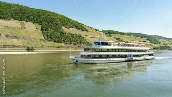 Obraz Ausflugsschiff auf dem Rhein in der Nähe von Assmannshausen