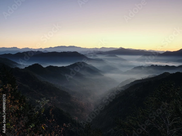 Obraz 日の出前の空と雲海