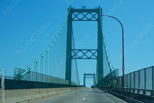Obraz Bridge over long beach