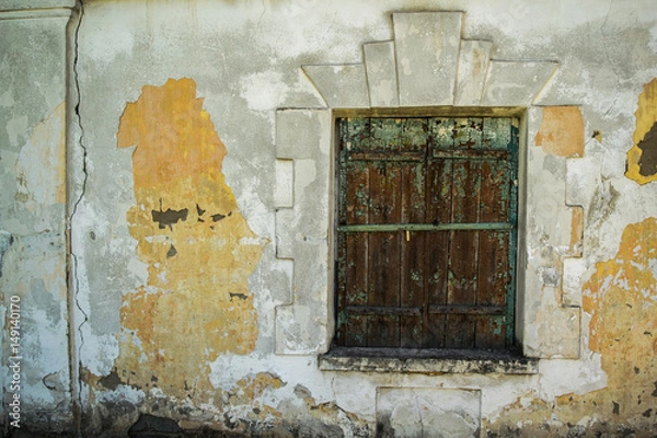 Fototapeta old concrete wall with window