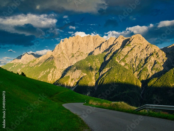 Fototapeta View on Lienzer Dolomiten mountains in the Osttirol region on a summer late afternoon
