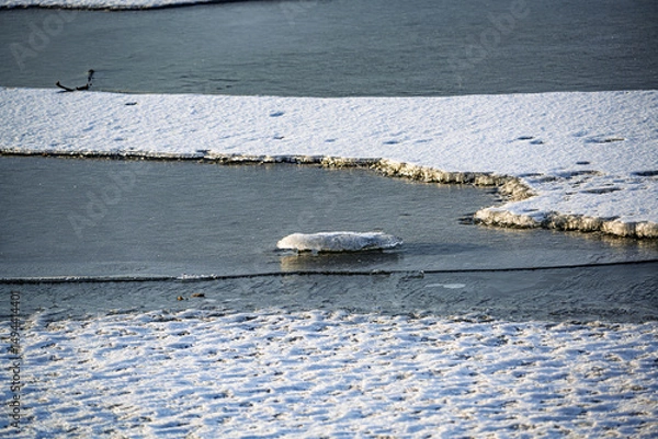 Obraz Melting lake - China Changchun Jingyuetan National Forest Park