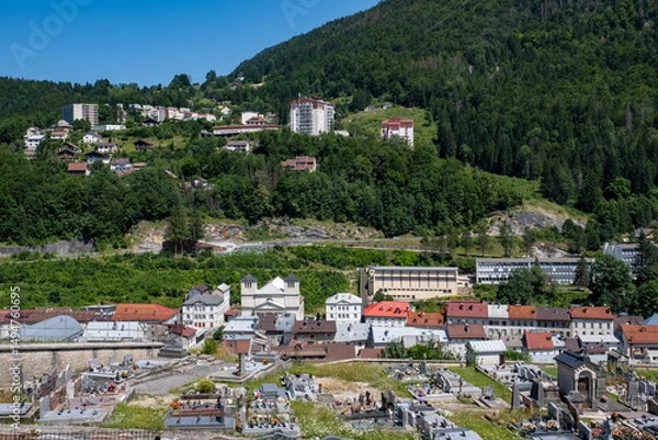 Fototapeta Vue sur une partie de la commune des Hauts-de-Bienne (Jura, France)