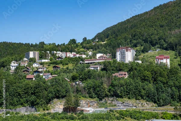 Fototapeta Vue sur une partie de la commune des Hauts-de-Bienne (Jura, France)