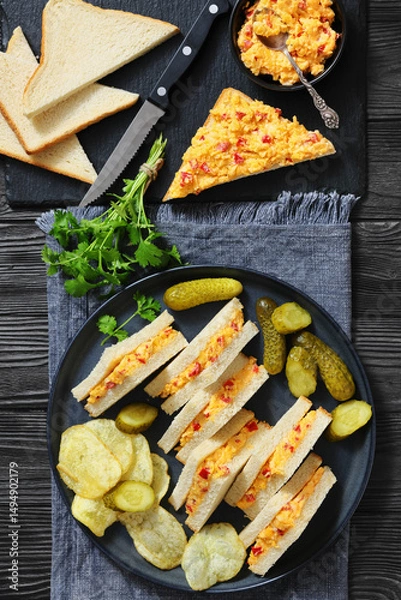 Obraz pimento cheese sandwiches with pickles and chips