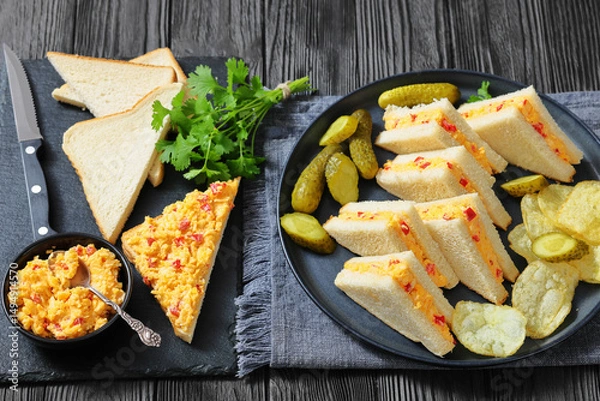 Obraz pimento cheese sandwiches with pickles and chips