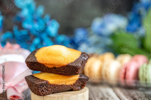 Obraz Tasty desserts in brown muffin liners. Dessert