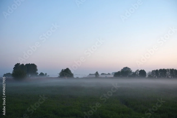 Fototapeta Nebel bei Sonnenaufgang in Lexfähre 
