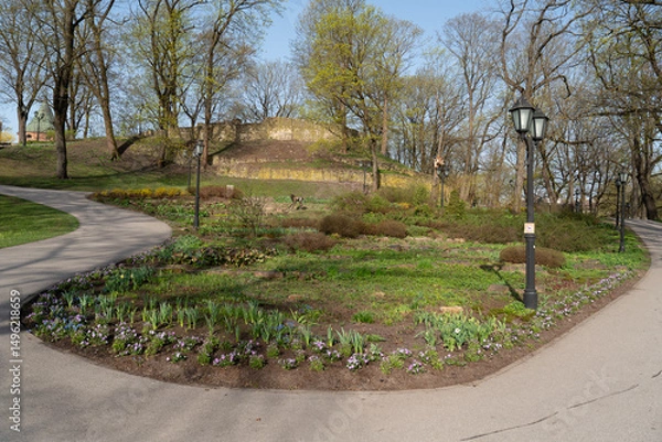 Obraz Bastion Hill city park (Bastejkalns Park) in Riga, Latvia	