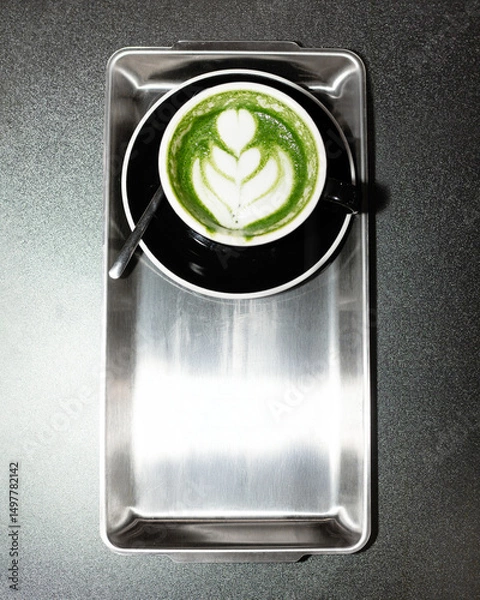 Obraz matcha on silver tray minimalism 