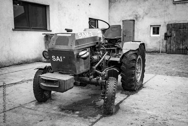 Obraz Old rusty tractor
