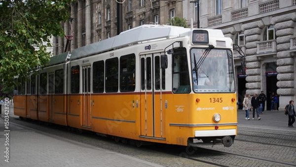 Fototapeta famous yellow tram in budapest