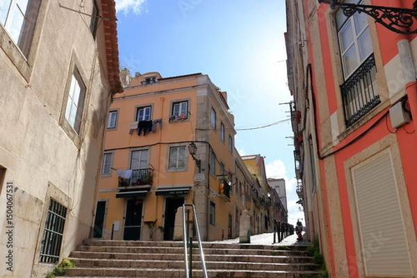 Fototapeta old buildings and streets of Lisbon
