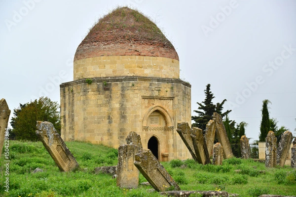 Obraz A view of the Yeddi Gumbez Tombs and historical cemetery in Shamakhi, Azerbaijan.