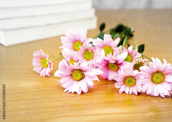 Obraz pink flower on table