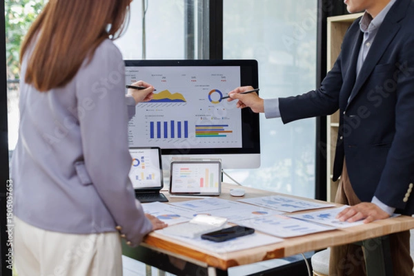 Obraz Financial Business Team analyze the graph of the company's performance to create profits and growth, Market research reports and income statistics, Financial and Accounting concept.	