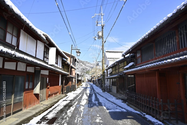 Obraz 雪の積もった近江商人の町並み