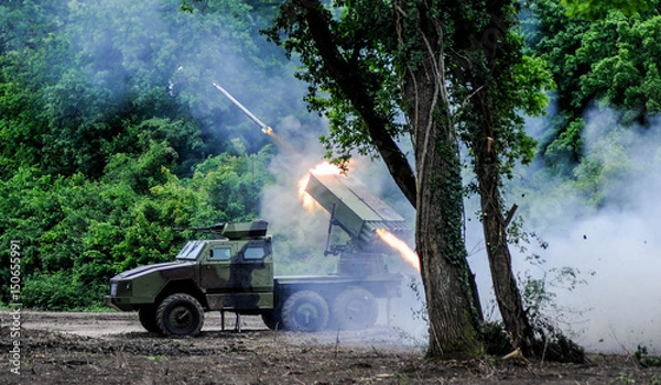 Obraz Multiple rocket launcher firing action