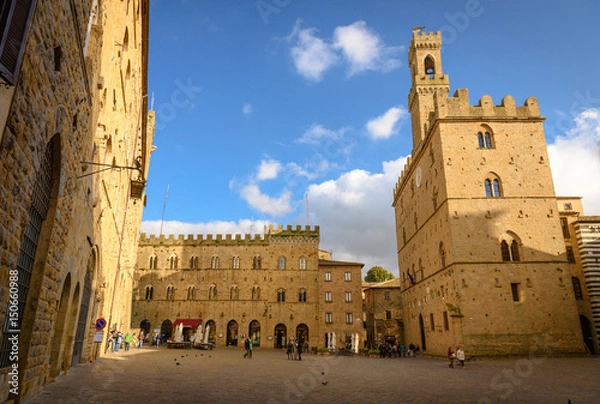 Fototapeta View of the main square of the small and famous town of Volterra, Italy.