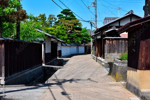 Obraz 近江商人ゆかりの地の五個荘金堂の町並み