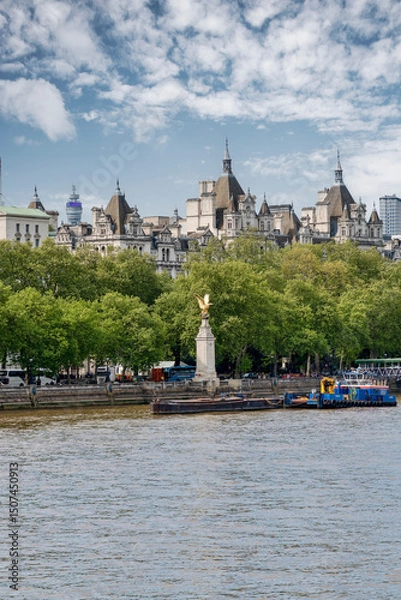 Obraz Memorial of the Royal Air Force in London, situated on the Victoria Embankment of the River Thames.