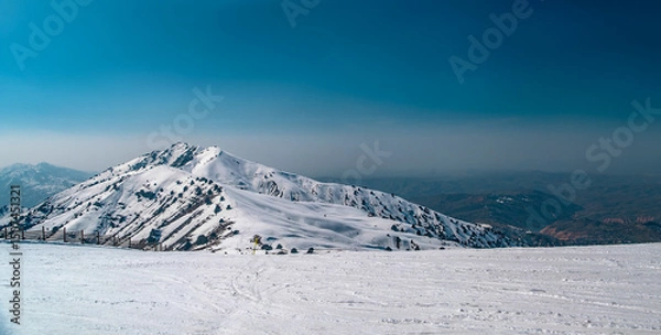 Fototapeta Amirsoy, Amirsay snowy rocks, mountains in Uzbekistan. Chatkal Range. Western Tien Shan mountains