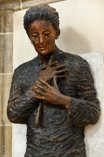 Obraz Bl Sára Salkaházi. The Cathedral of St Elizabeth (Dóm svätej Alžbety) in Košice, Slovakia. She died as a martyr protecting Jews during WWII.