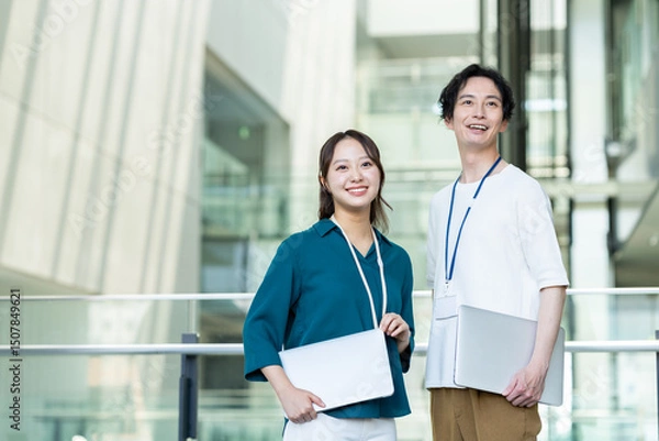 Obraz オフィスで働く若いエンジニア　撮影協力:スカパー東京メディアセンター