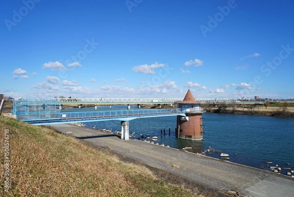 Obraz 金町浄水場取水塔とんがり帽子